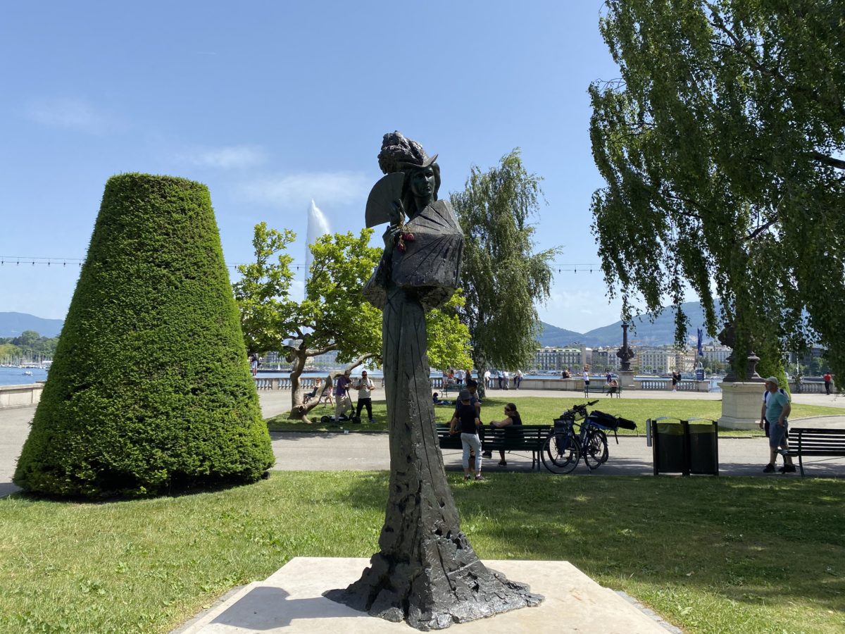 Монумет императрицы Сисси в Женеве вблизи
