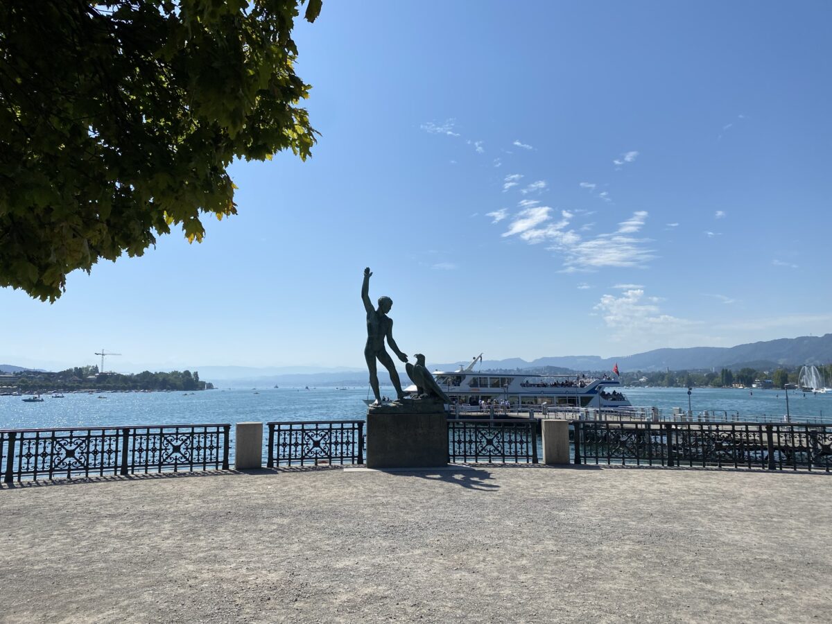 Скульптура «Ганимед» в Цюрихе